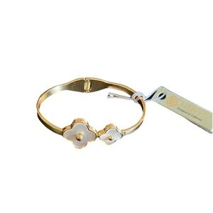 ATTERRI Mother of Pearl Clover Hinged Bracelet